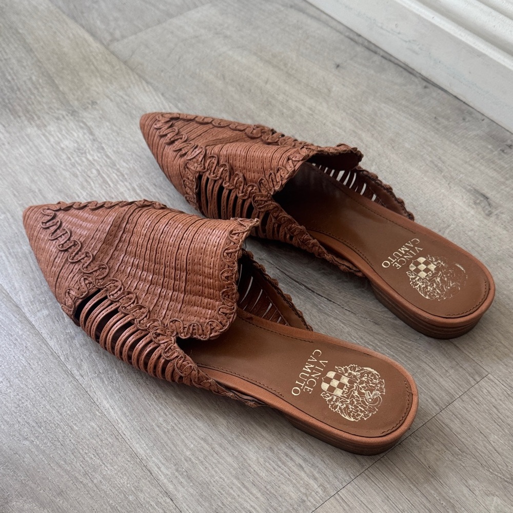 Vince Camuto Women's Tan Woven Pointed-Toe Slip-On Mules